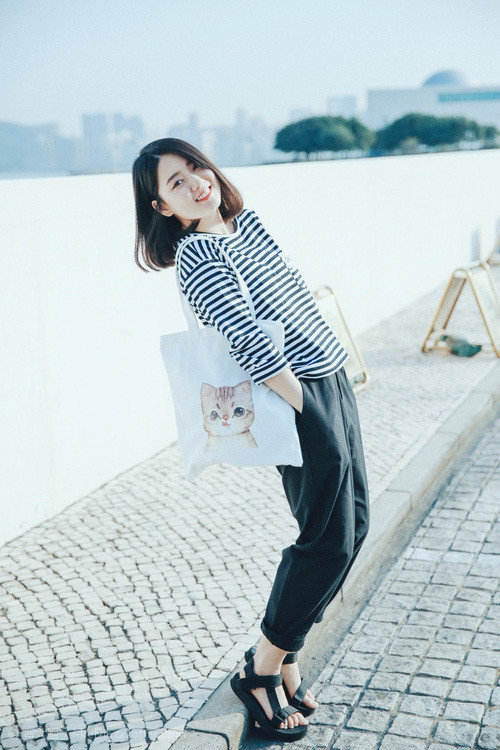 九游网游官网-史上最“炫酷”的长距离三分：库里在对爵士比赛中投出41英尺的绝杀！