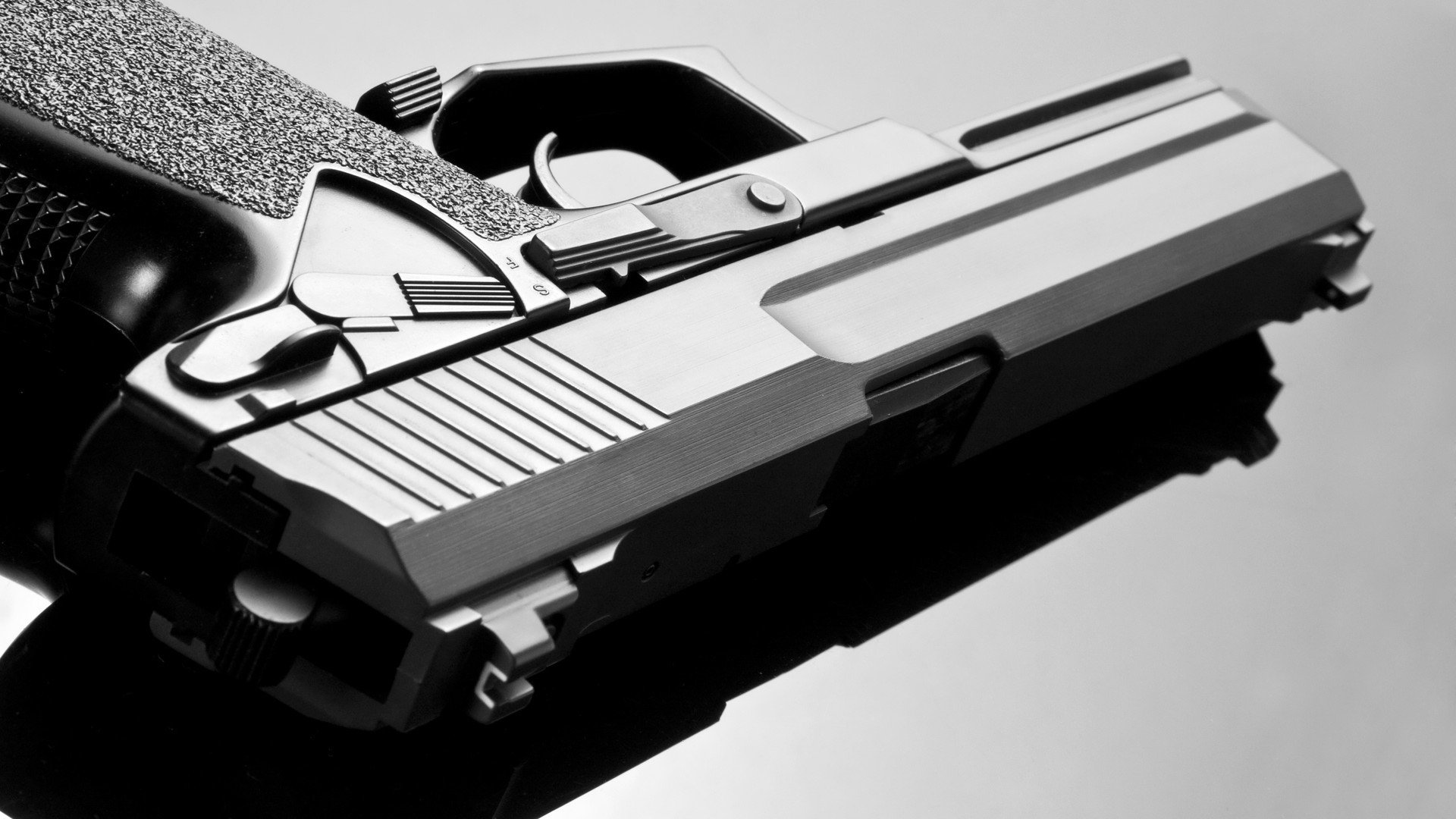 篮网队全队发力,合作默契取得胜利,篮网队伍