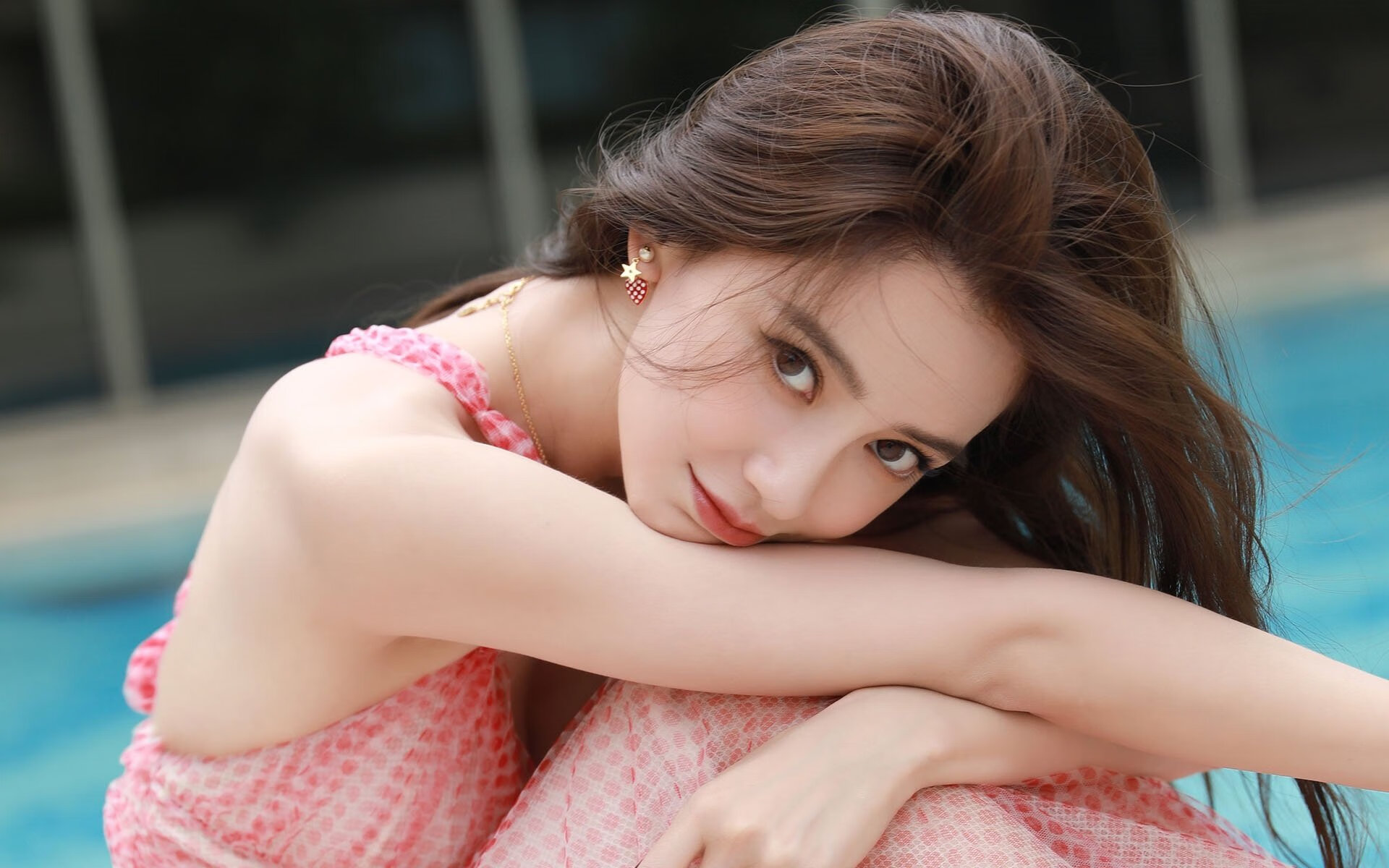 媒体报道：足球新闻报道的真实性与深度探究，足球的新闻报道怎么写